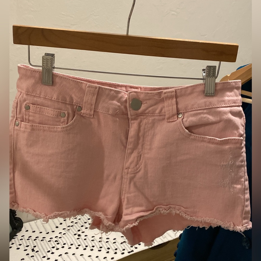 Light pink denim shorts size 30